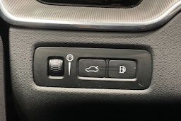 harmaa Volvo XC60 2021 kuva 25.