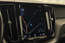 harmaa Volvo XC60 2021 kuva 28.