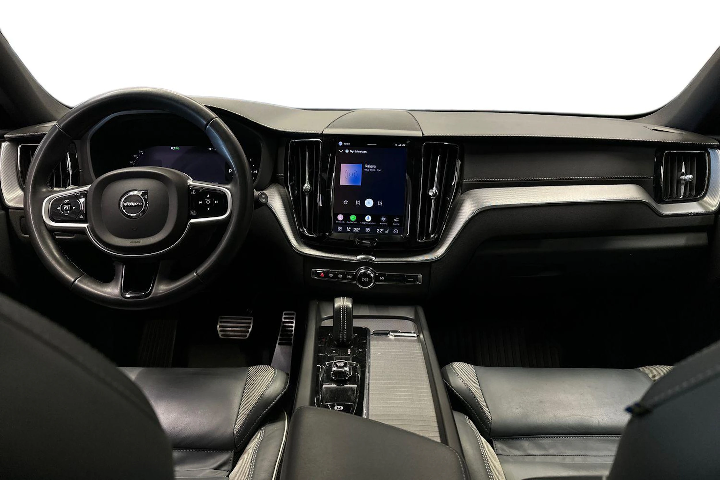 sininen Volvo XC60 2022 kuva 7.