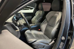 sininen Volvo XC60 2022 kuva 13.