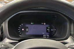 sininen Volvo XC60 2022 kuva 22.