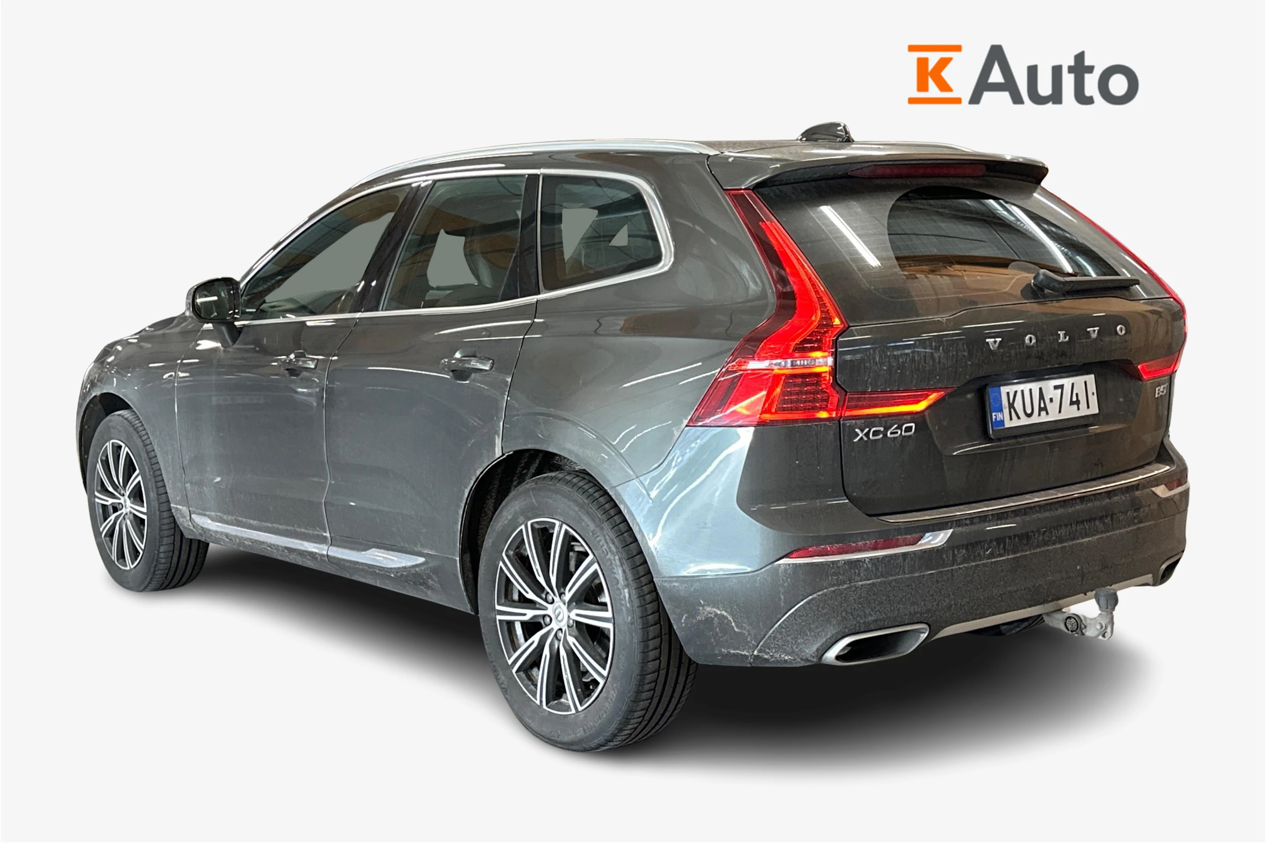 harmaa Volvo XC60 2021 kuva 2.