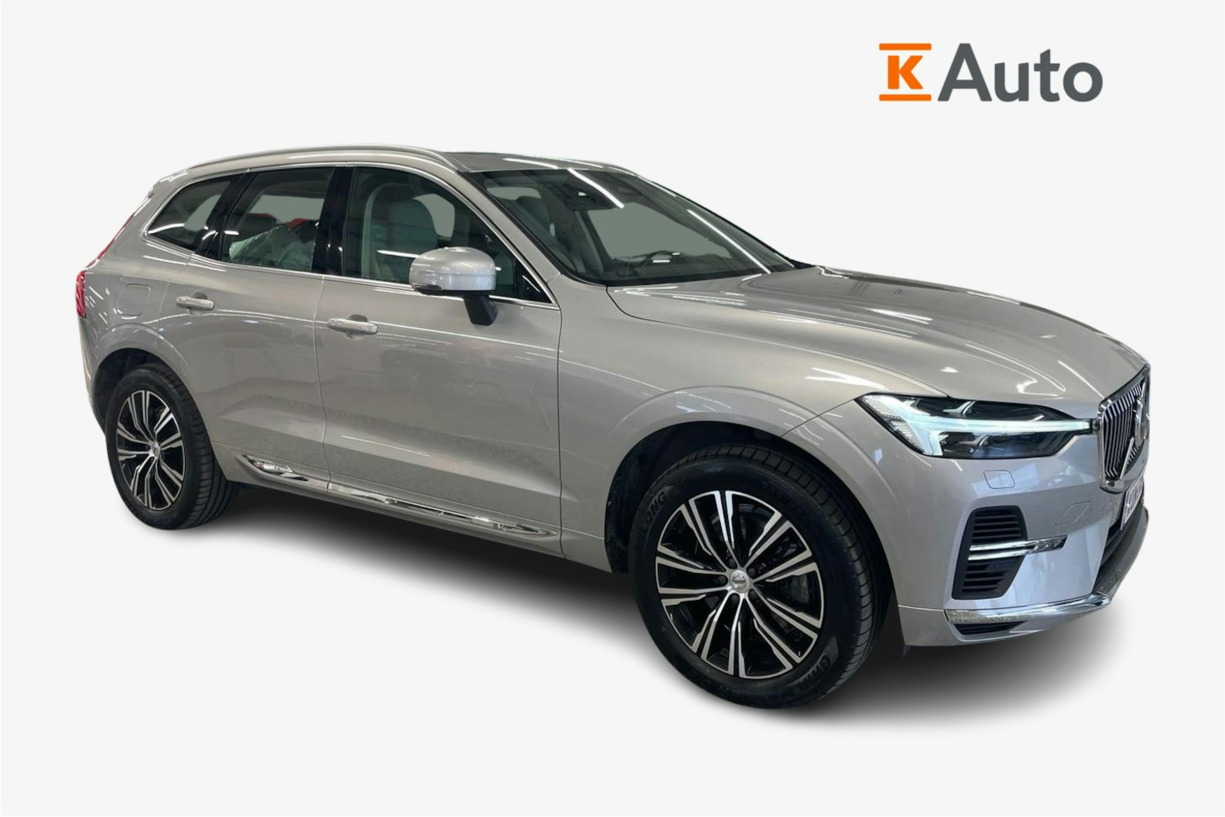 harmaa Volvo XC60 2021 kuva 1.