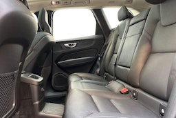 harmaa Volvo XC60 2021 kuva 10.