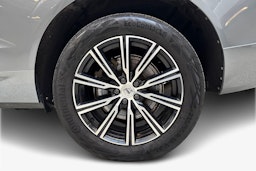 harmaa Volvo XC60 2021 kuva 11.