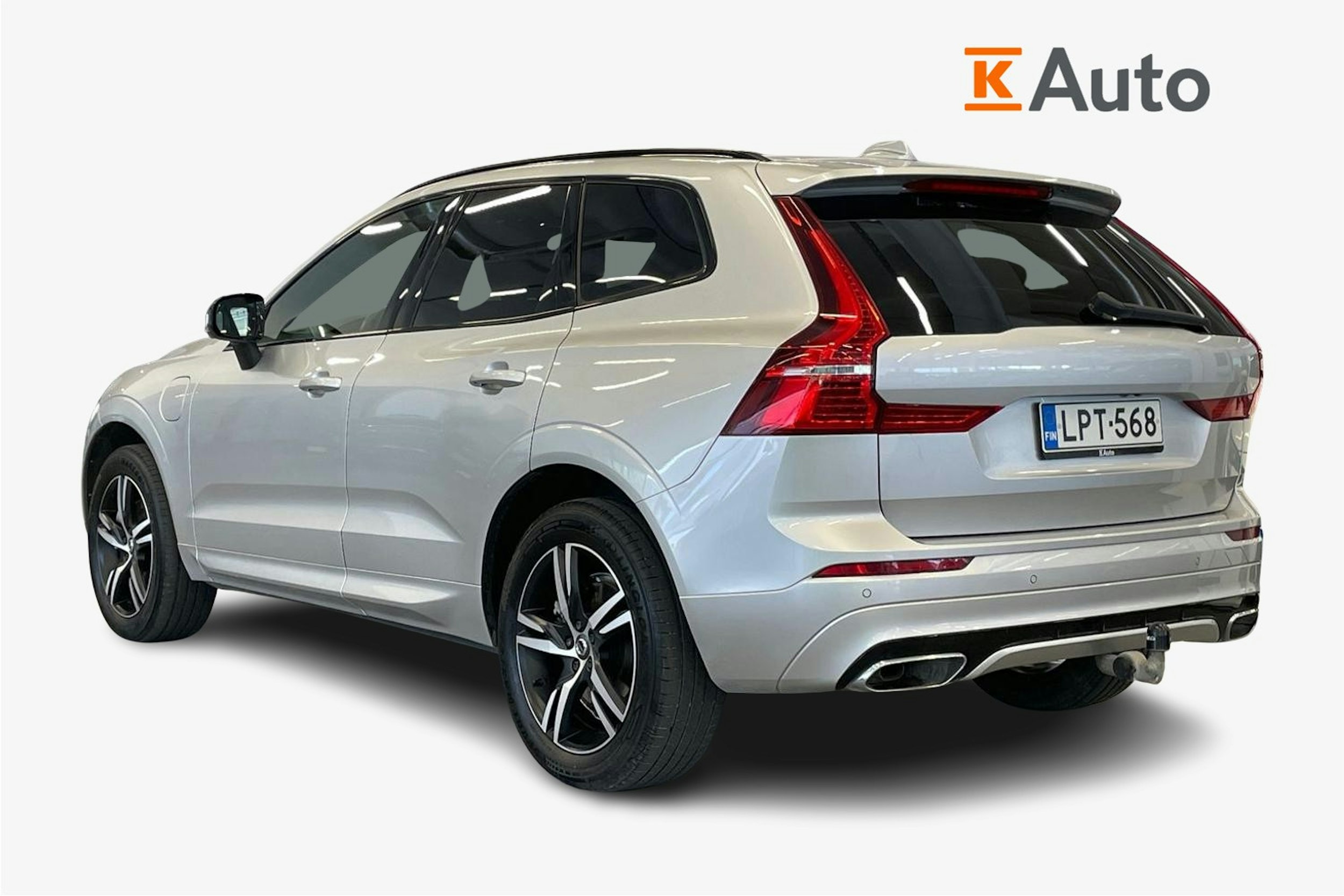 harmaa Volvo XC60 2021 kuva 2.