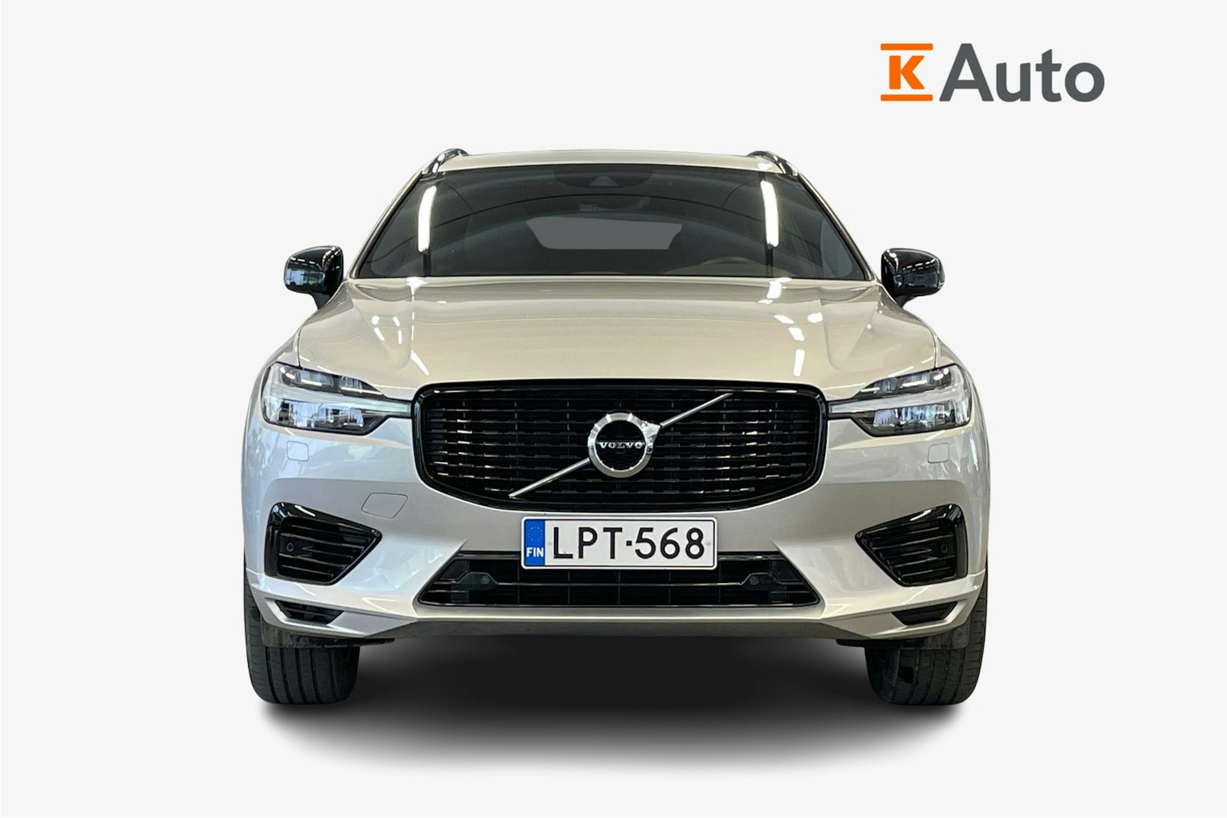 harmaa Volvo XC60 2021 kuva 5.