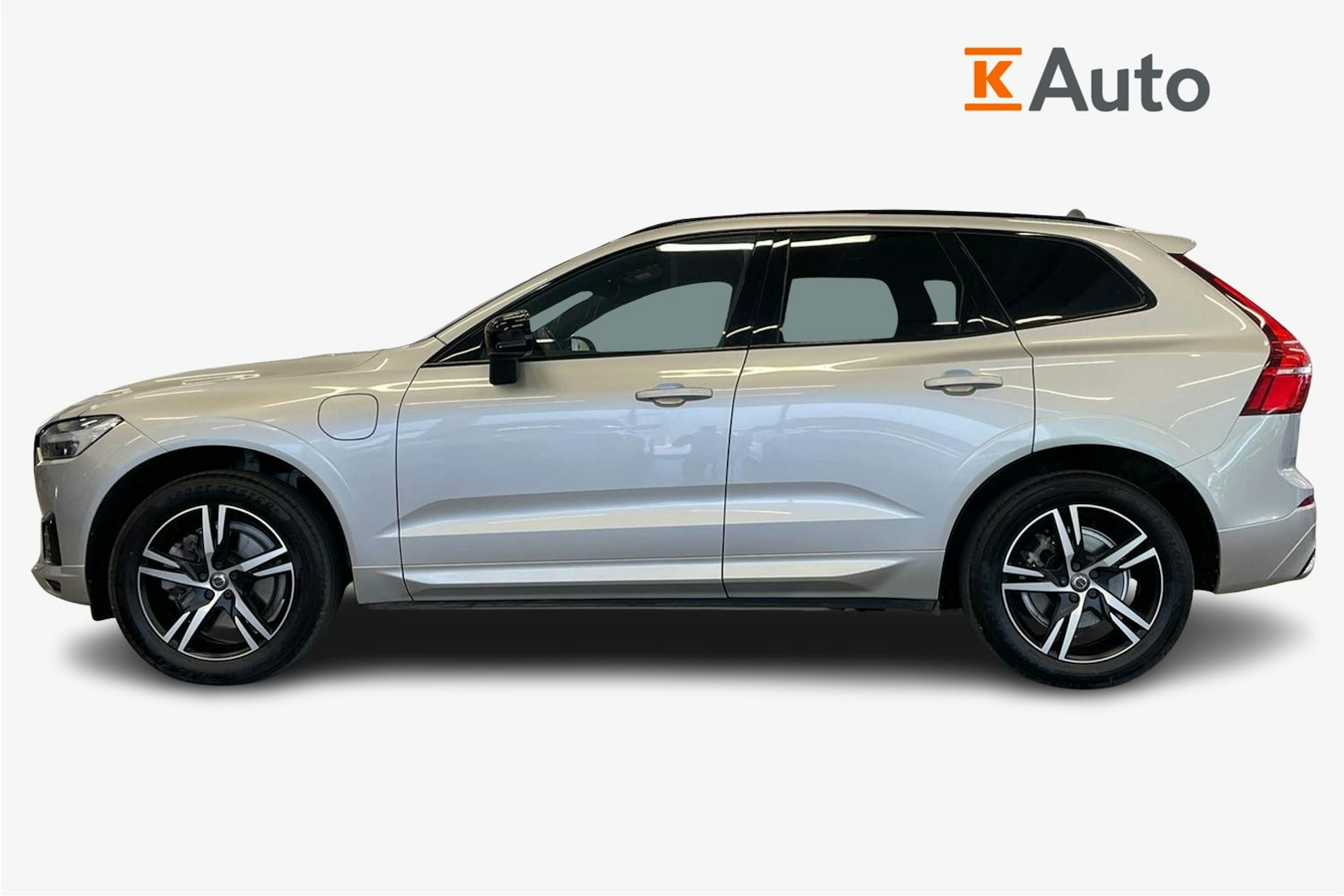 harmaa Volvo XC60 2021 kuva 6.