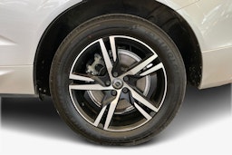 harmaa Volvo XC60 2021 kuva 11.
