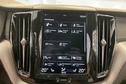 harmaa Volvo XC60 2021 kuva 18.