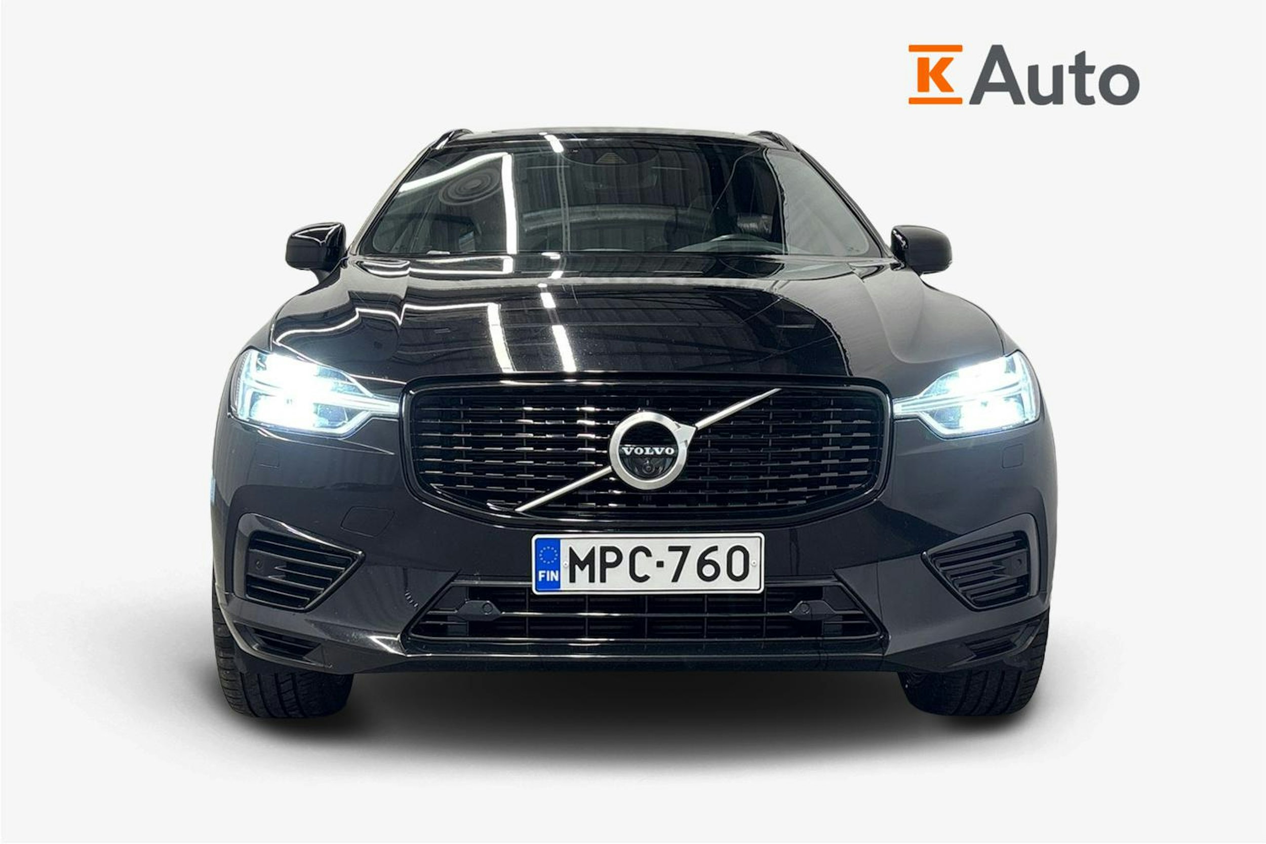 musta Volvo XC60 2021 kuva 5.