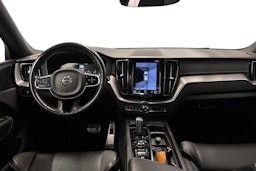 musta Volvo XC60 2021 kuva 9.