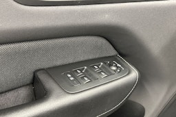 musta Volvo XC60 2021 kuva 20.