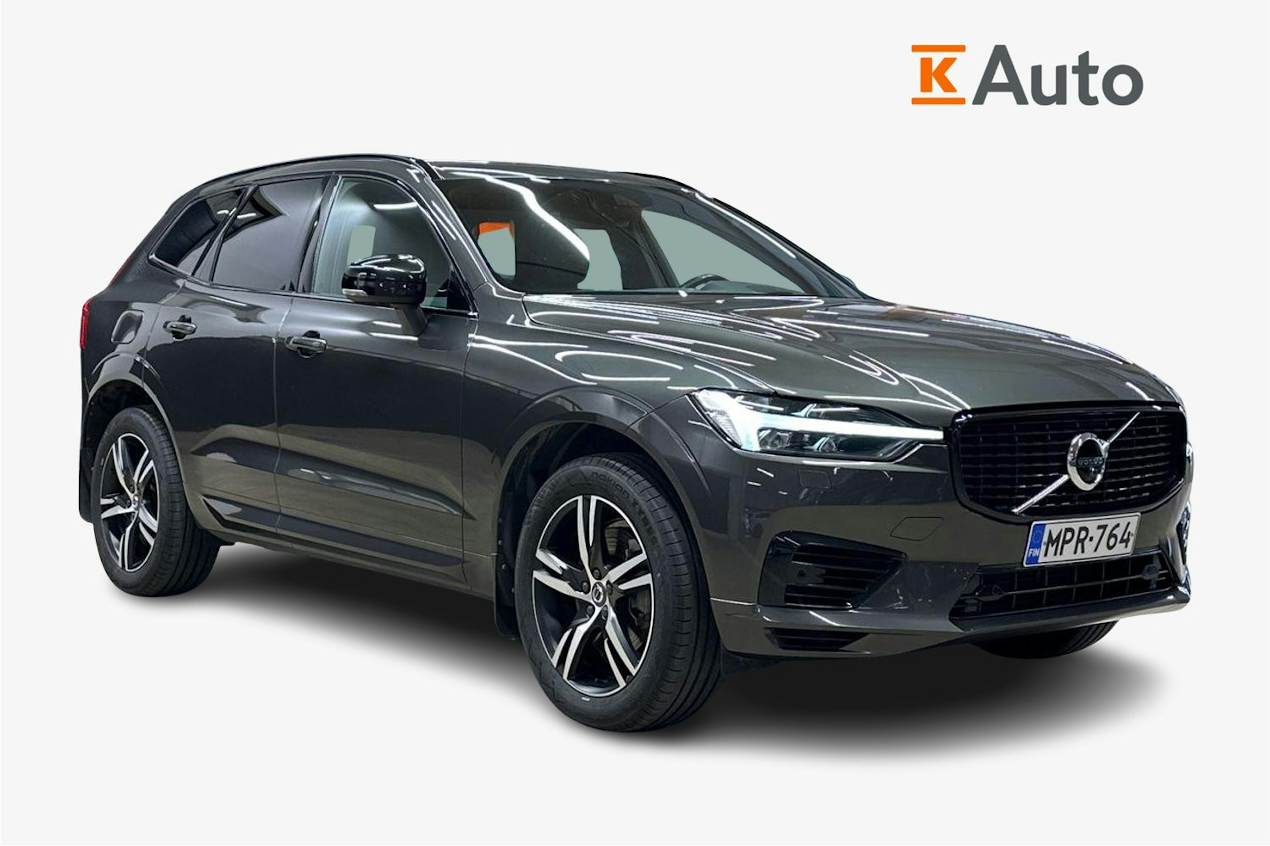 harmaa Volvo XC60 2021 kuva 1.