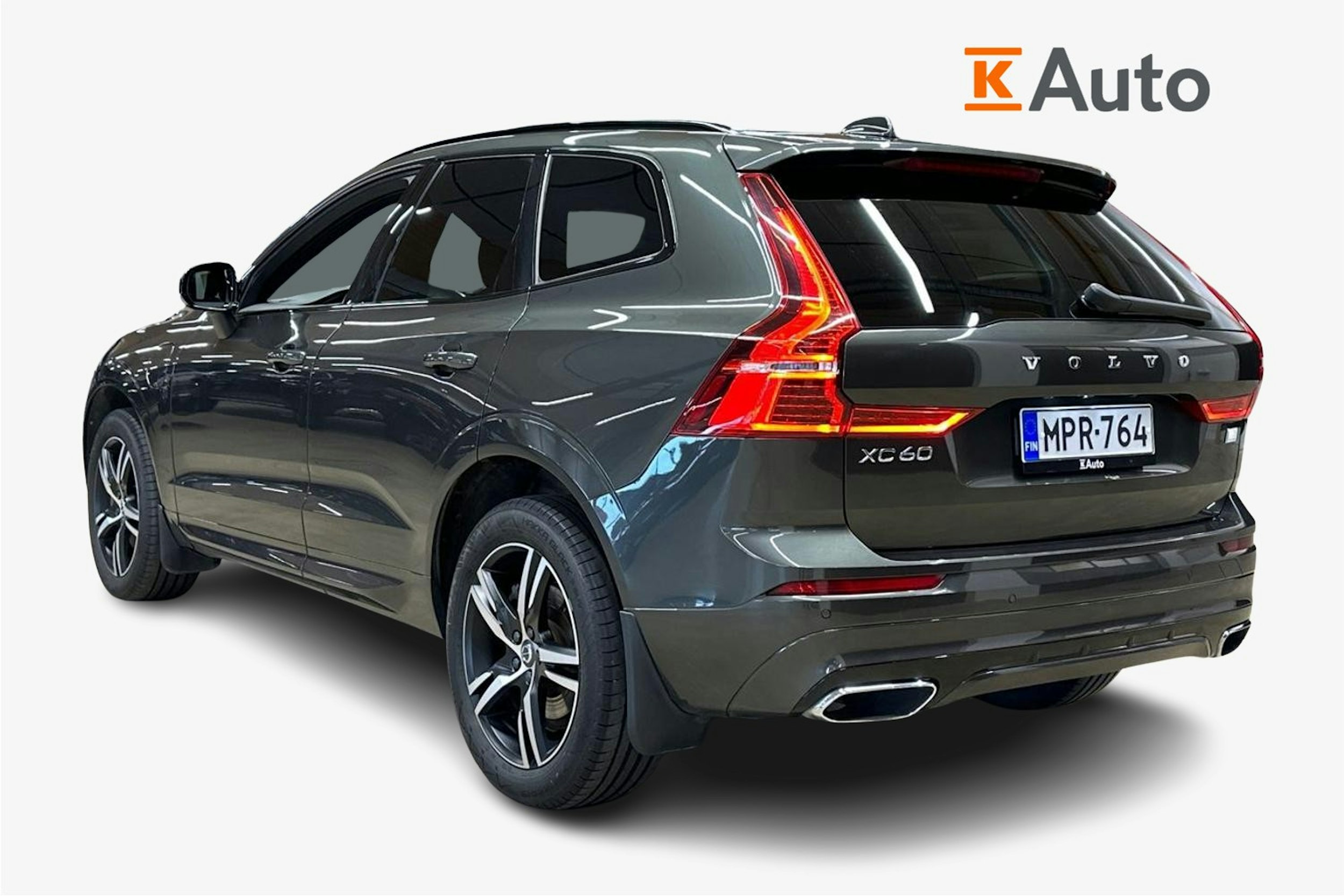 harmaa Volvo XC60 2021 kuva 2.