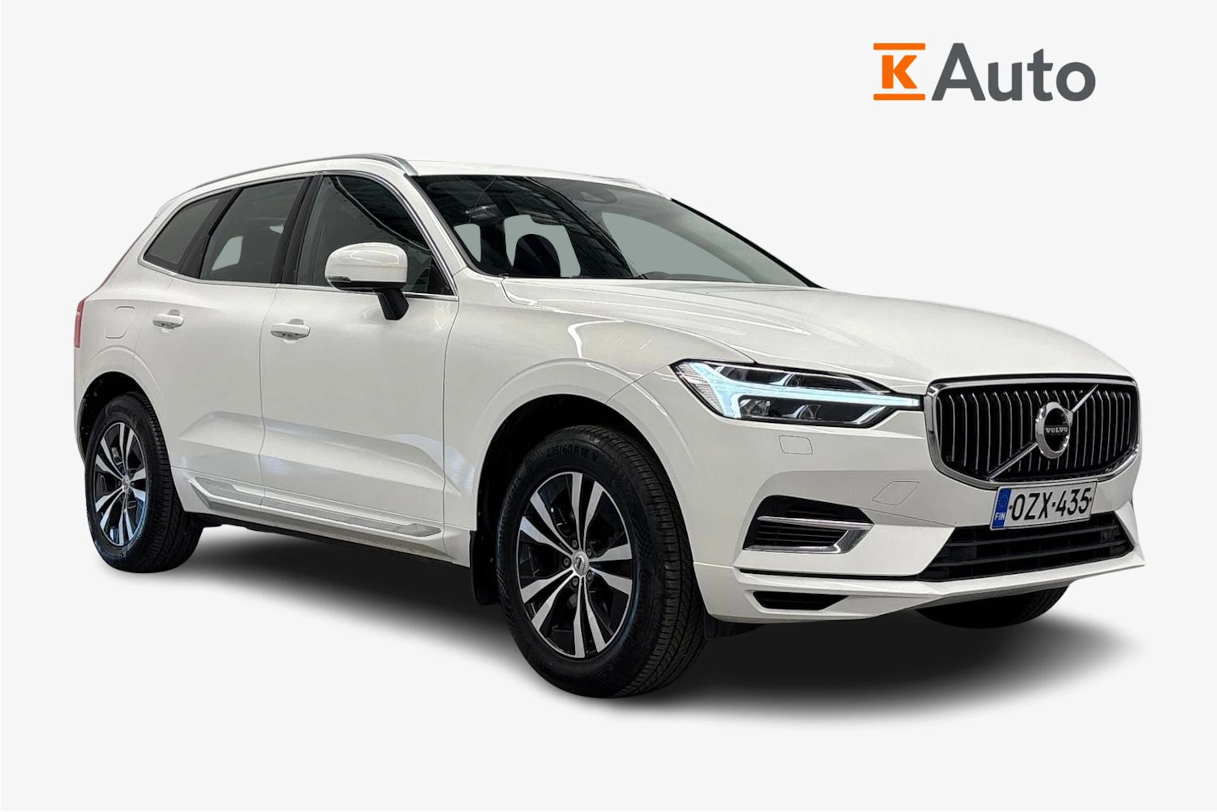 valkoinen Volvo XC60 2021 kuva 1.