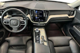 ruskea (beige) Volvo XC60 2021 kuva 9.