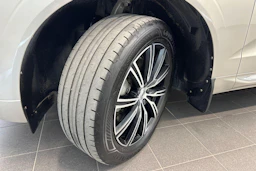 ruskea (beige) Volvo XC60 2021 kuva 12.