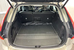 ruskea (beige) Volvo XC60 2021 kuva 15.