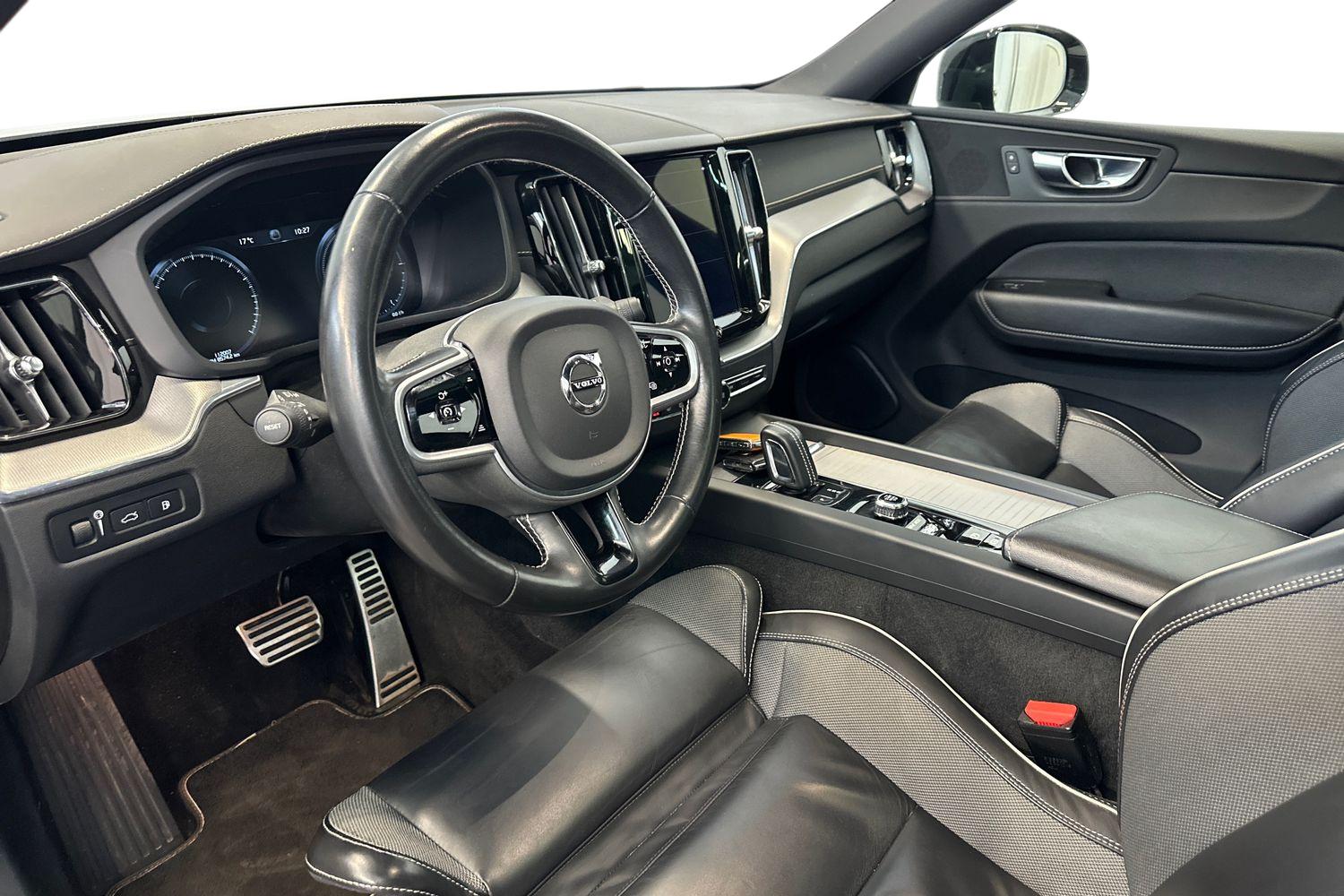 Volvo XC60 2021, kuva 6/25