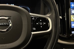 Sininen Volvo XC60 2021 kuva 16.
