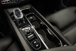 Sininen Volvo XC60 2021 kuva 21.
