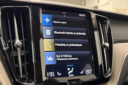 Sininen Volvo XC60 2021 kuva 23.