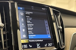 Sininen Volvo XC60 2021 kuva 25.