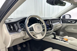 harmaa Volvo XC60 2021 kuva 10.