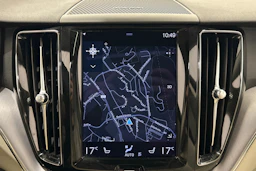 harmaa Volvo XC60 2021 kuva 17.