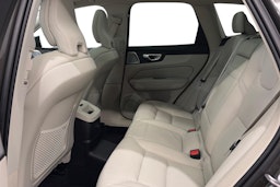 harmaa Volvo XC60 2021 kuva 10.