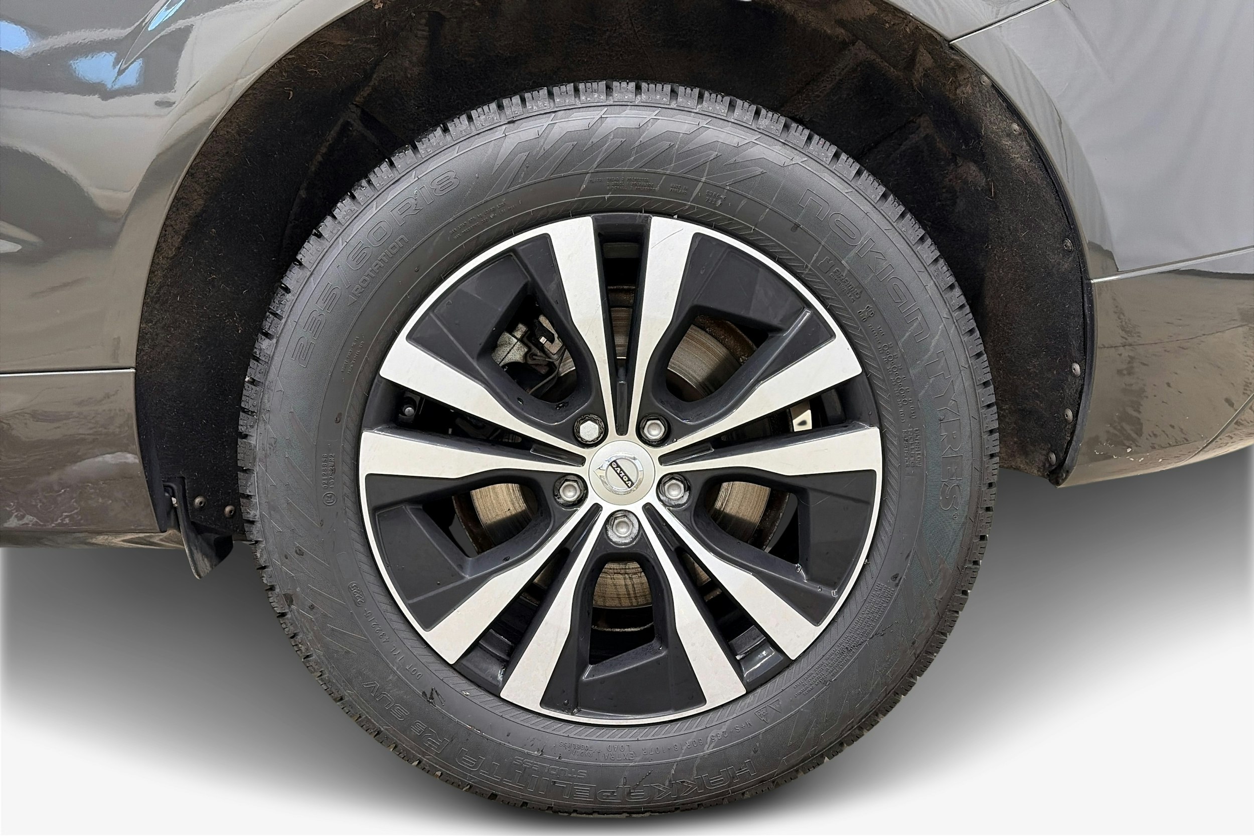 harmaa Volvo XC60 2021 kuva 11.