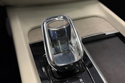 harmaa Volvo XC60 2021 kuva 25.