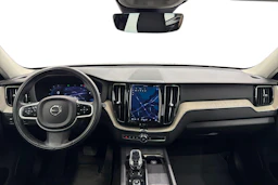 musta Volvo XC60 2022 kuva 9.