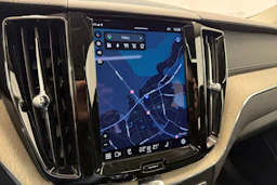 musta Volvo XC60 2022 kuva 24.