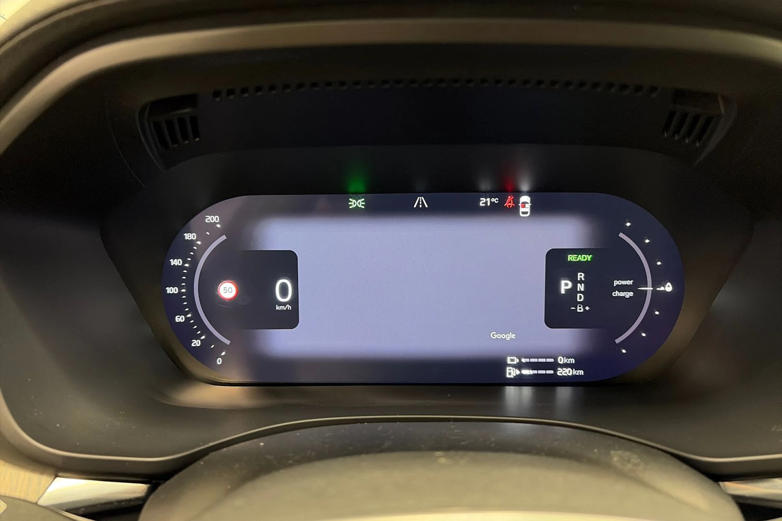 musta Volvo XC60 2022 kuva 19.