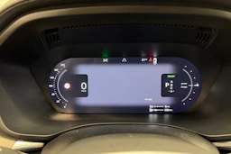musta Volvo XC60 2022 kuva 19.
