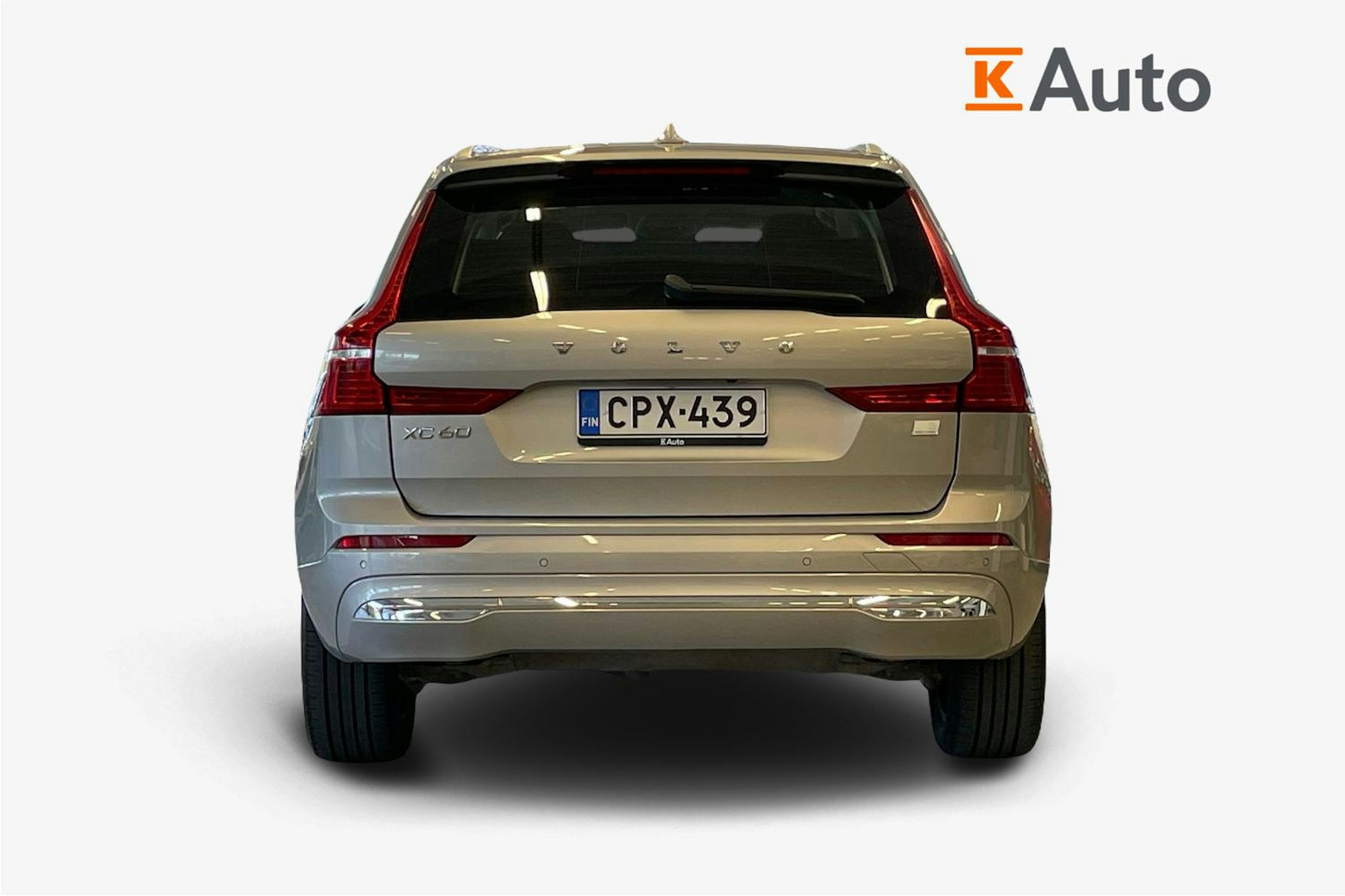 Harmaa Volvo XC60 2022 kuva 3.