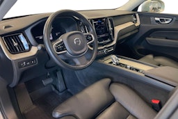 Harmaa Volvo XC60 2022 kuva 7.