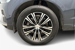sininen Volvo XC60 2022 kuva 9.