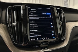 sininen Volvo XC60 2022 kuva 26.