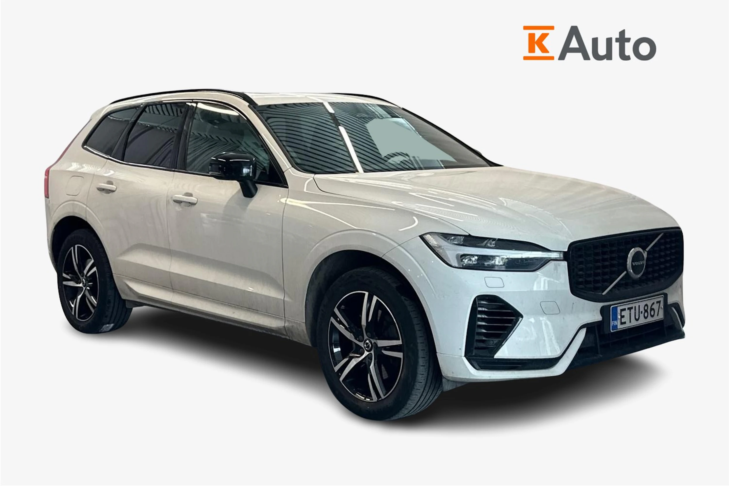 valkoinen Volvo XC60 2022 kuva 1.