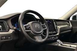 musta Volvo XC60 2022 kuva 3.