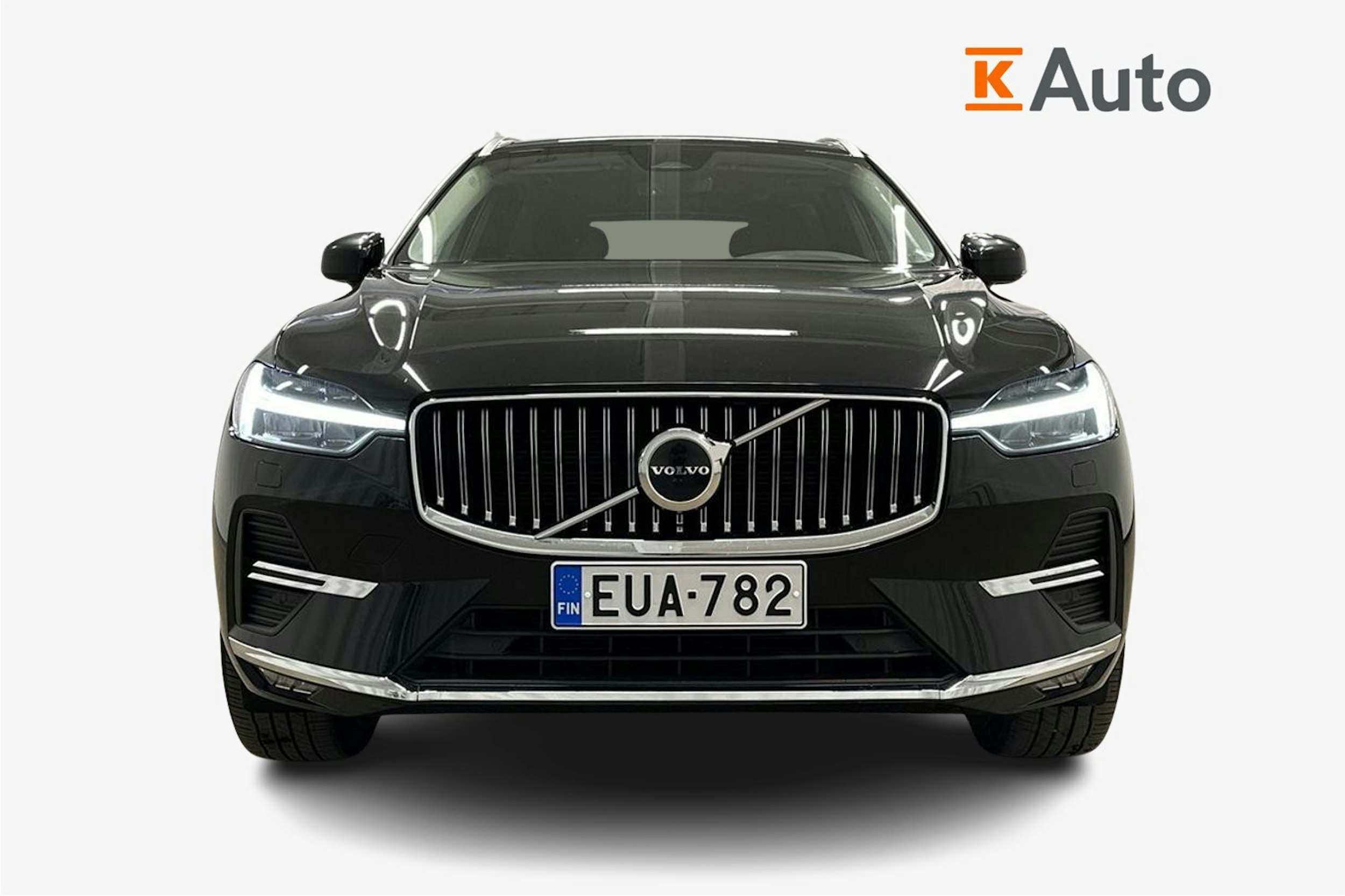 musta Volvo XC60 2022 kuva 5.