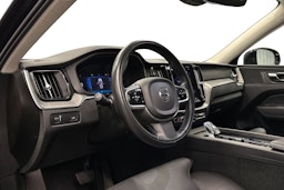 musta Volvo XC60 2022 kuva 7.