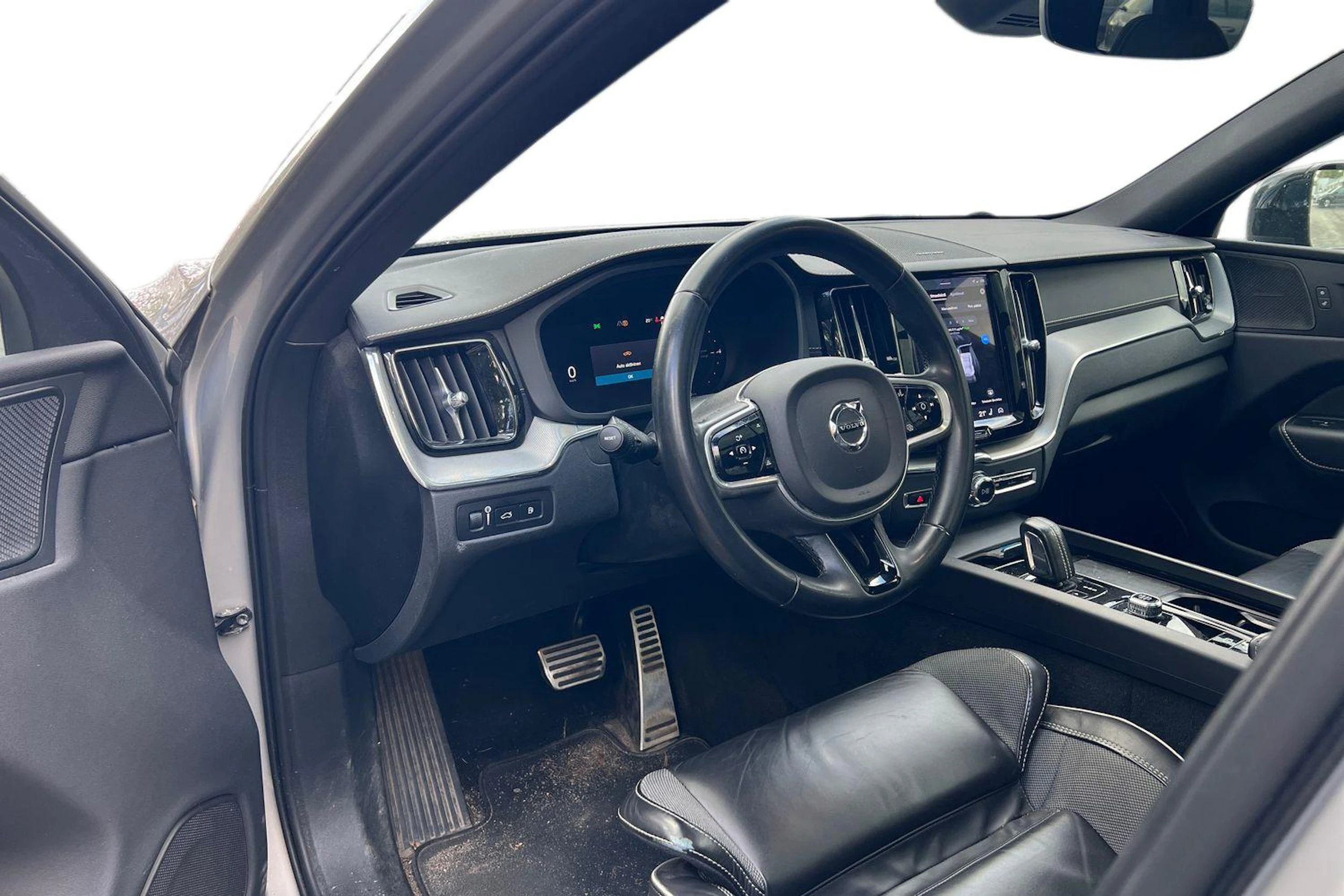 hopea Volvo XC60 2022 kuva 3.