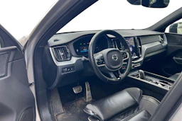 hopea Volvo XC60 2022 kuva 3.
