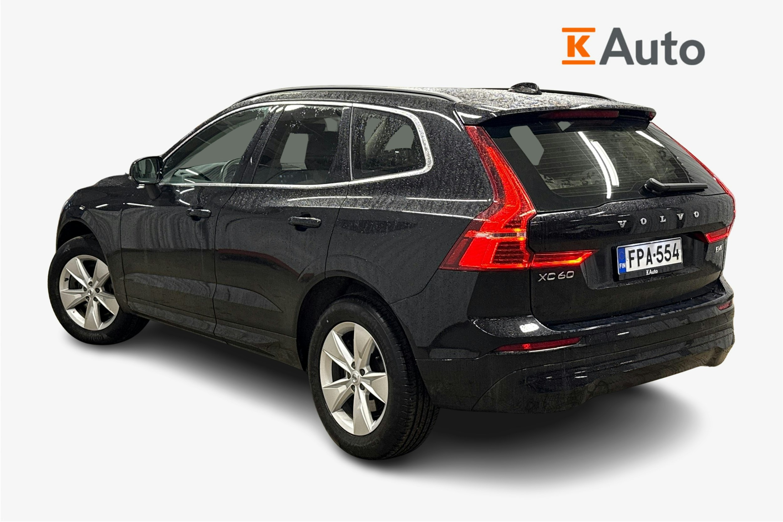 musta Volvo XC60 2022 kuva 2.