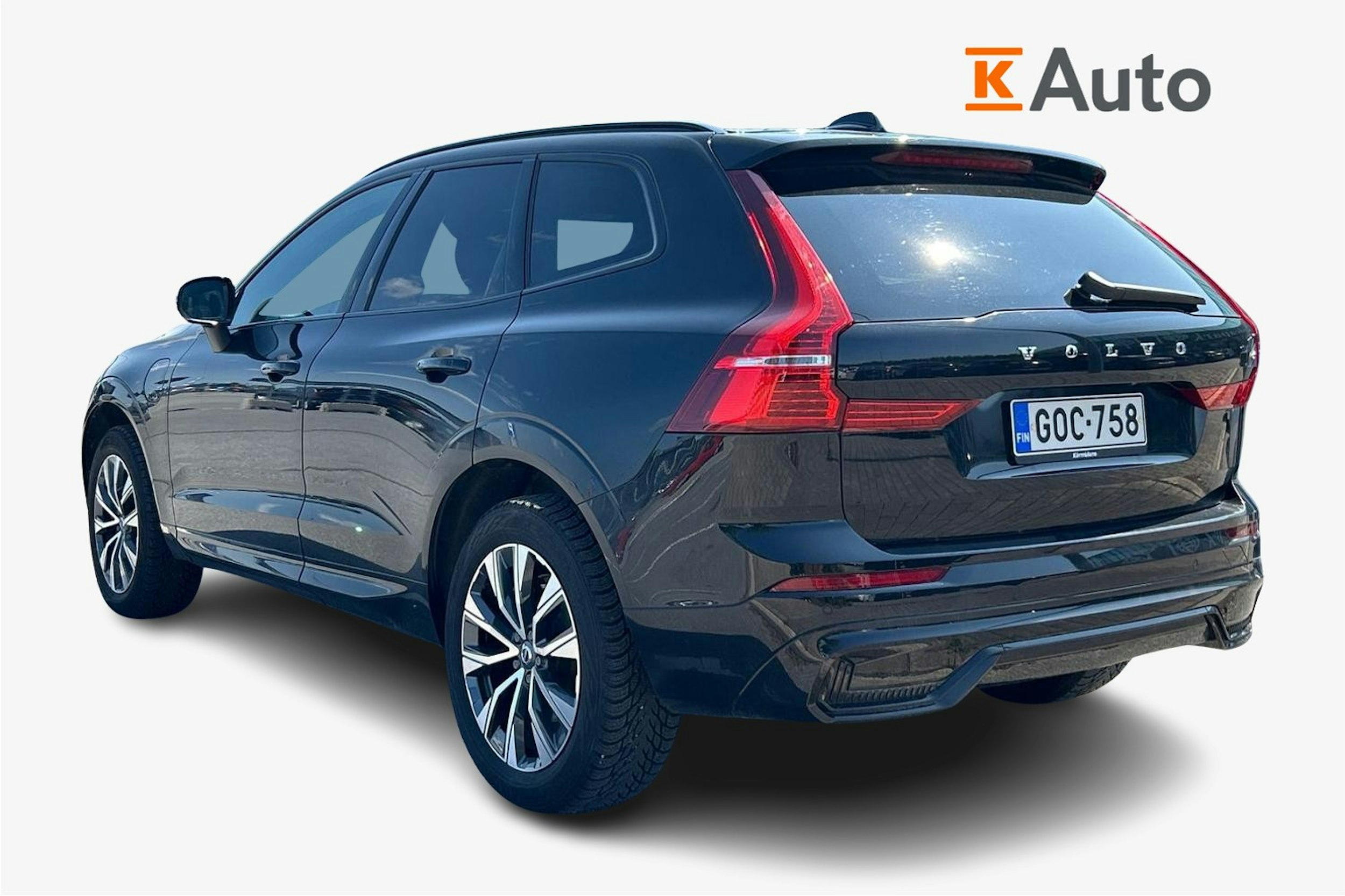 musta Volvo XC60 2022 kuva 2.