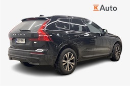 musta Volvo XC60 2022 kuva 2.